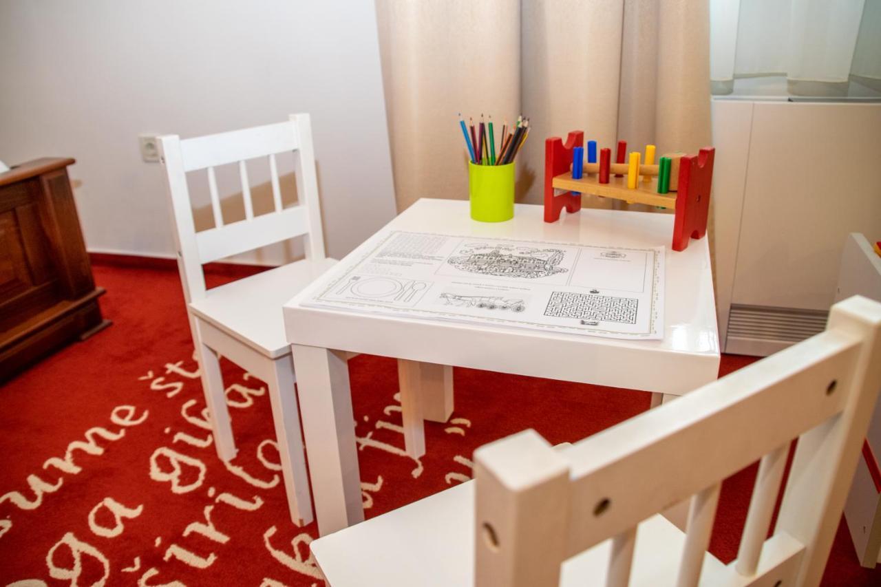 Hotel & Restoran Dvorac Gjalski Zabok Kültér fotó