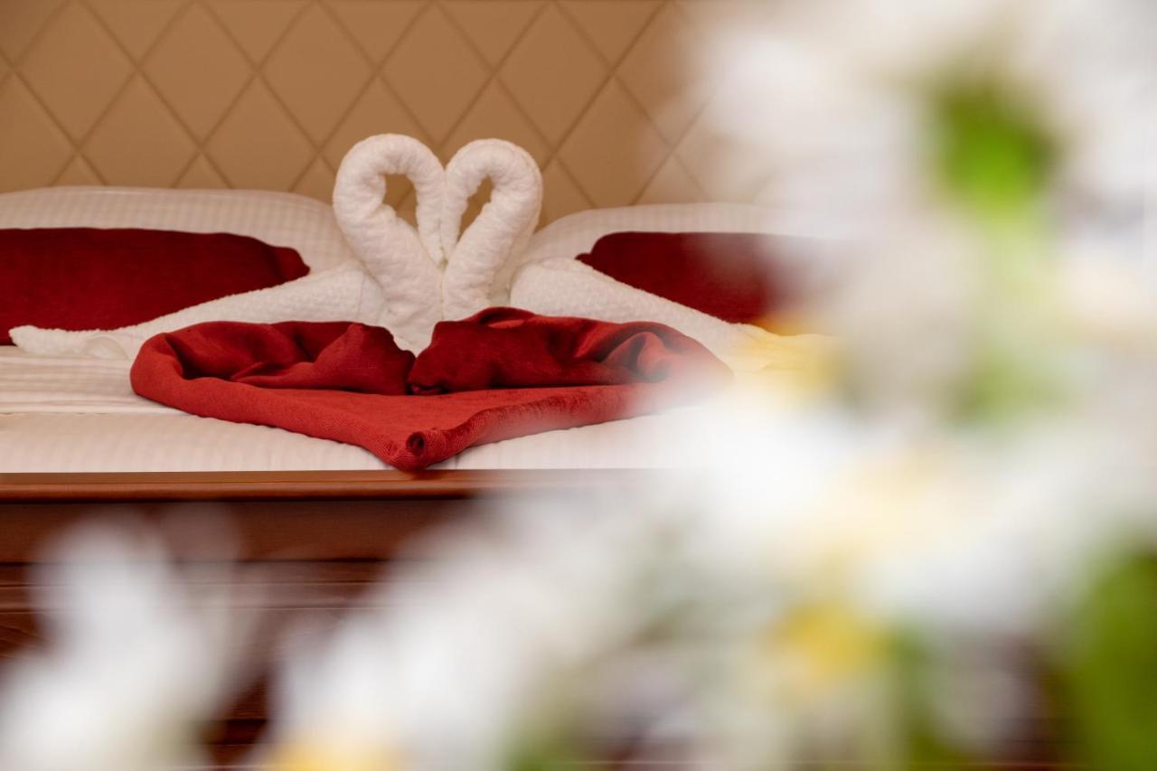 Hotel & Restoran Dvorac Gjalski Zabok Kültér fotó