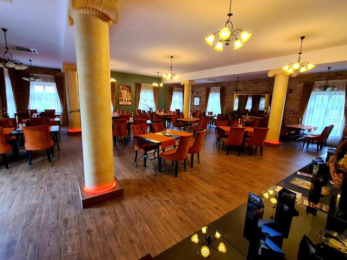 Hotel & Restoran Dvorac Gjalski Zabok Kültér fotó