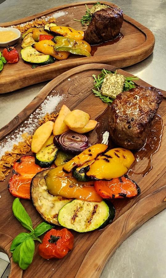 Hotel & Restoran Dvorac Gjalski Zabok Kültér fotó